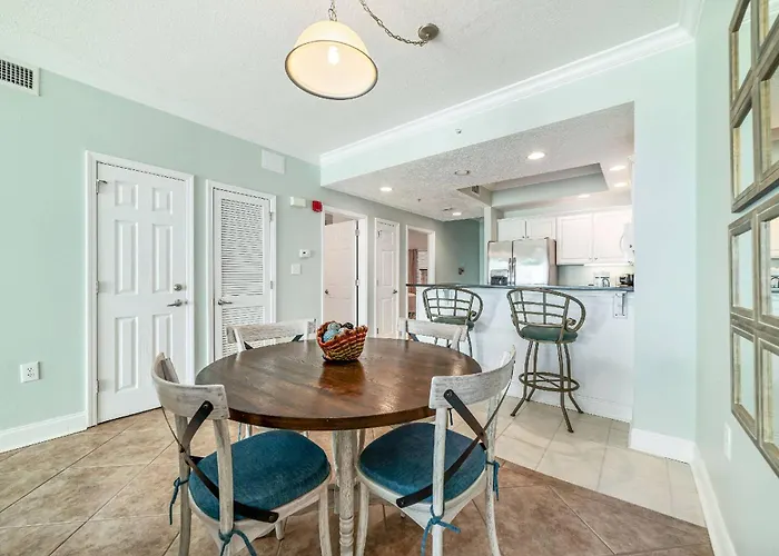 Holiday home Crystal Shores 504 *