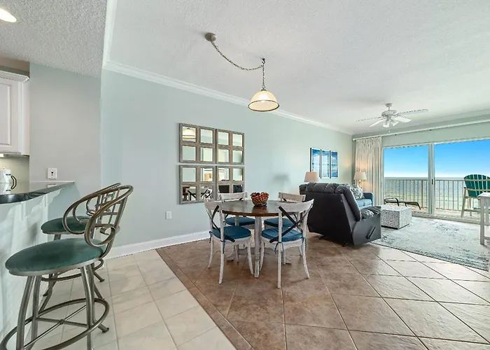 Holiday home Crystal Shores 504
