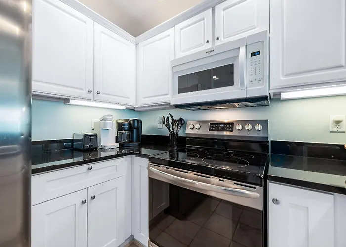Holiday home Crystal Shores 504